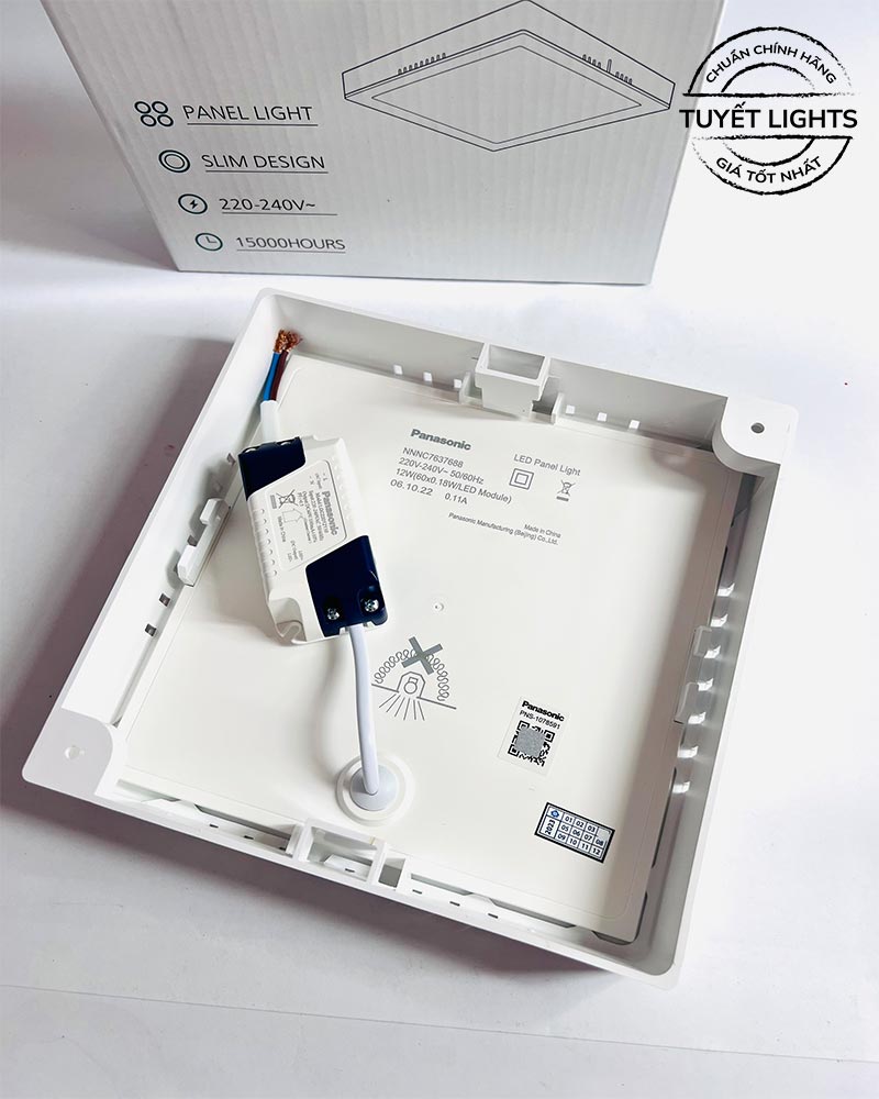 Panasonic - Đèn LED Ốp Trần Nổi Vuông 6W | NNNC7632588 / NNNC7633588 / NNNC7637588